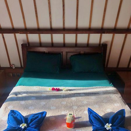 Blue Moon Meno Hotel Gili Meno Ngoại thất bức ảnh
