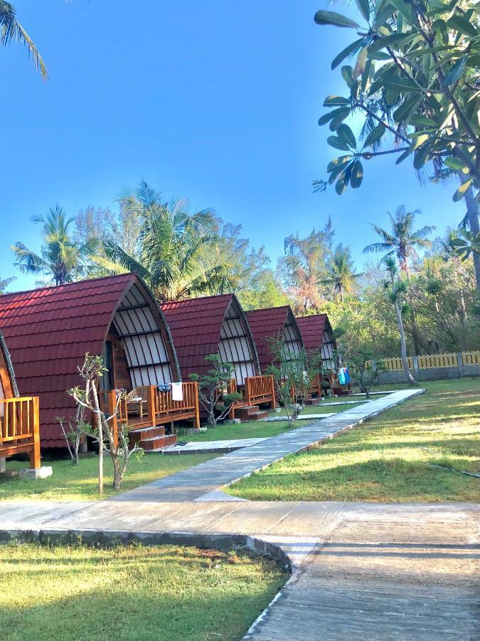 Blue Moon Meno Hotel Gili Meno Ngoại thất bức ảnh